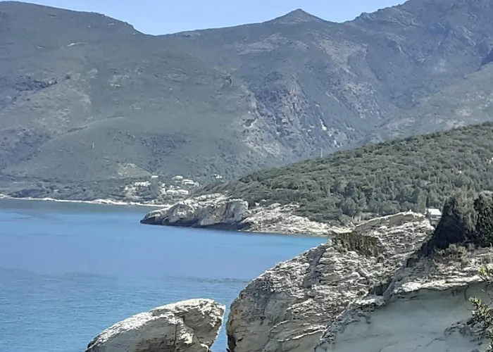 Cap Corse - Maison à 500m De La - Entier Hébergement de vacances